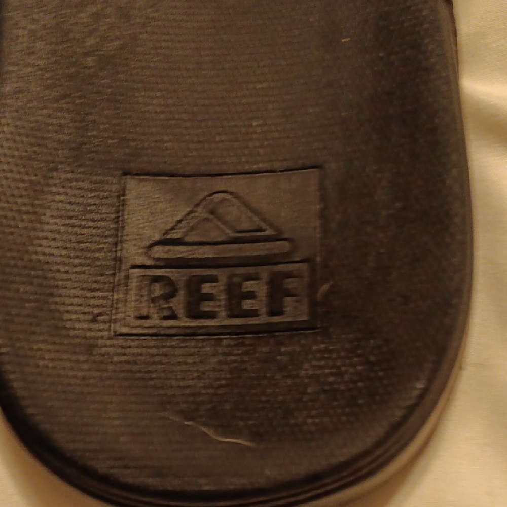 Reef Black Flip-Flops - Picture 3 of 8